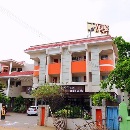 بالني Hotel Vels Court المظهر الخارجي الصورة