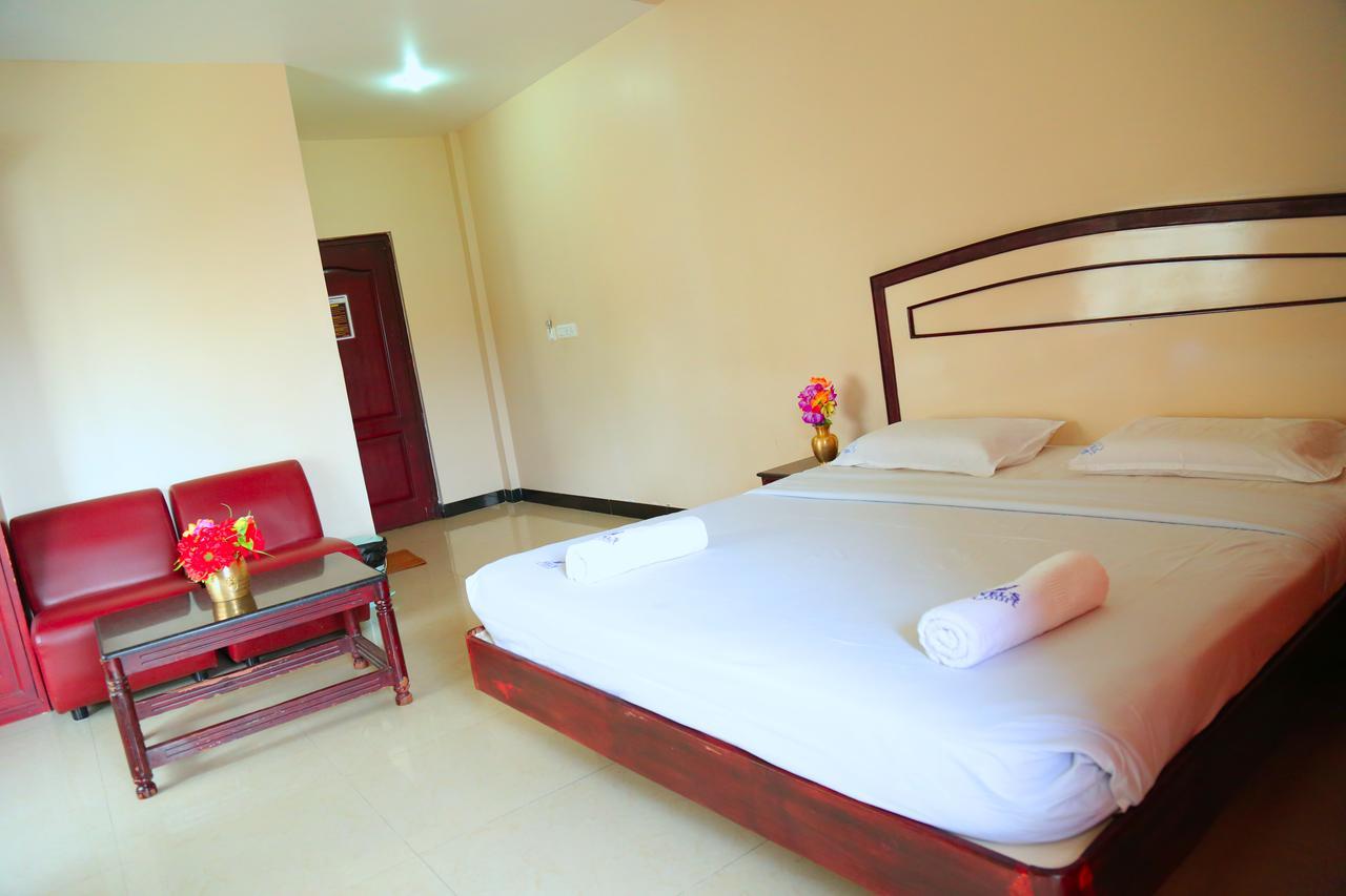 بالني Hotel Vels Court المظهر الخارجي الصورة