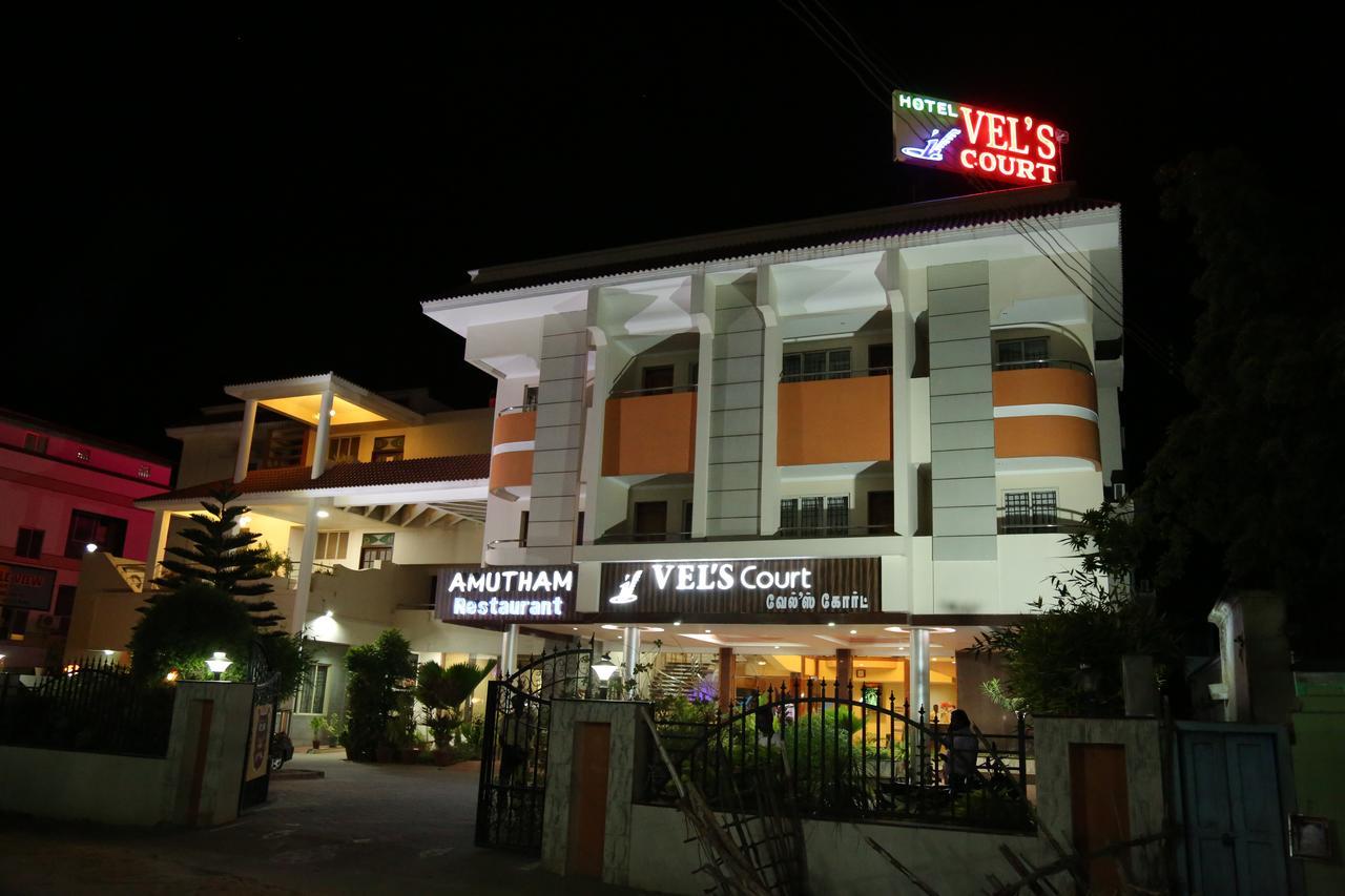 بالني Hotel Vels Court المظهر الخارجي الصورة