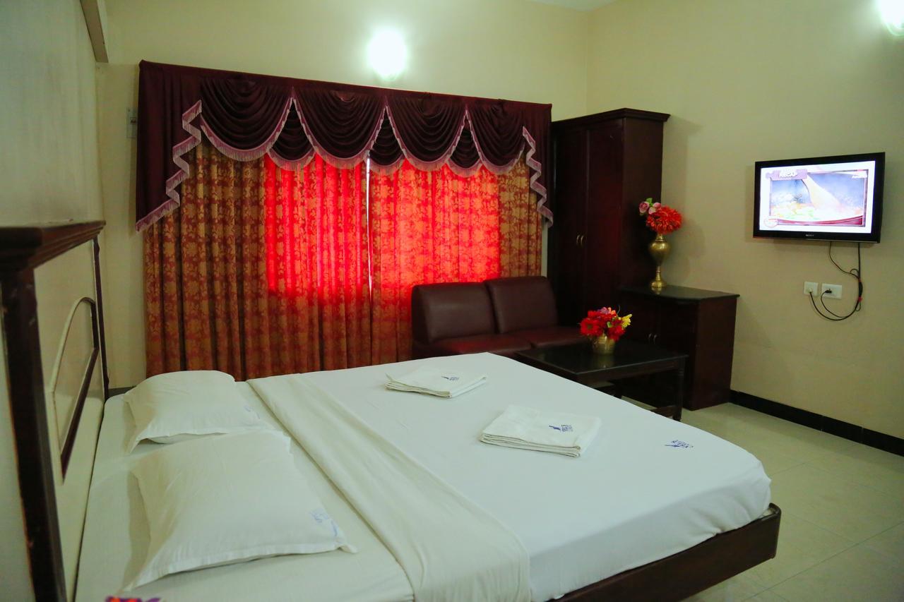 بالني Hotel Vels Court المظهر الخارجي الصورة