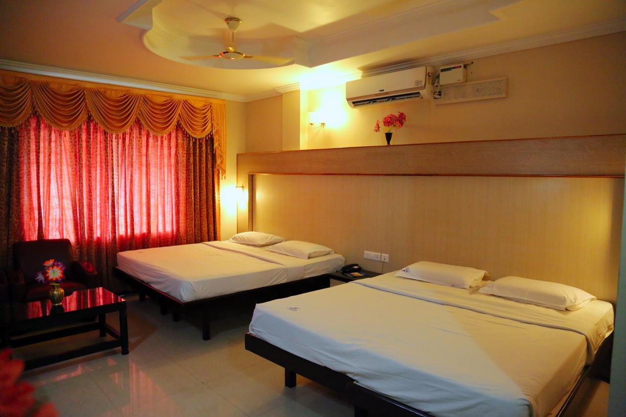 بالني Hotel Vels Court المظهر الخارجي الصورة